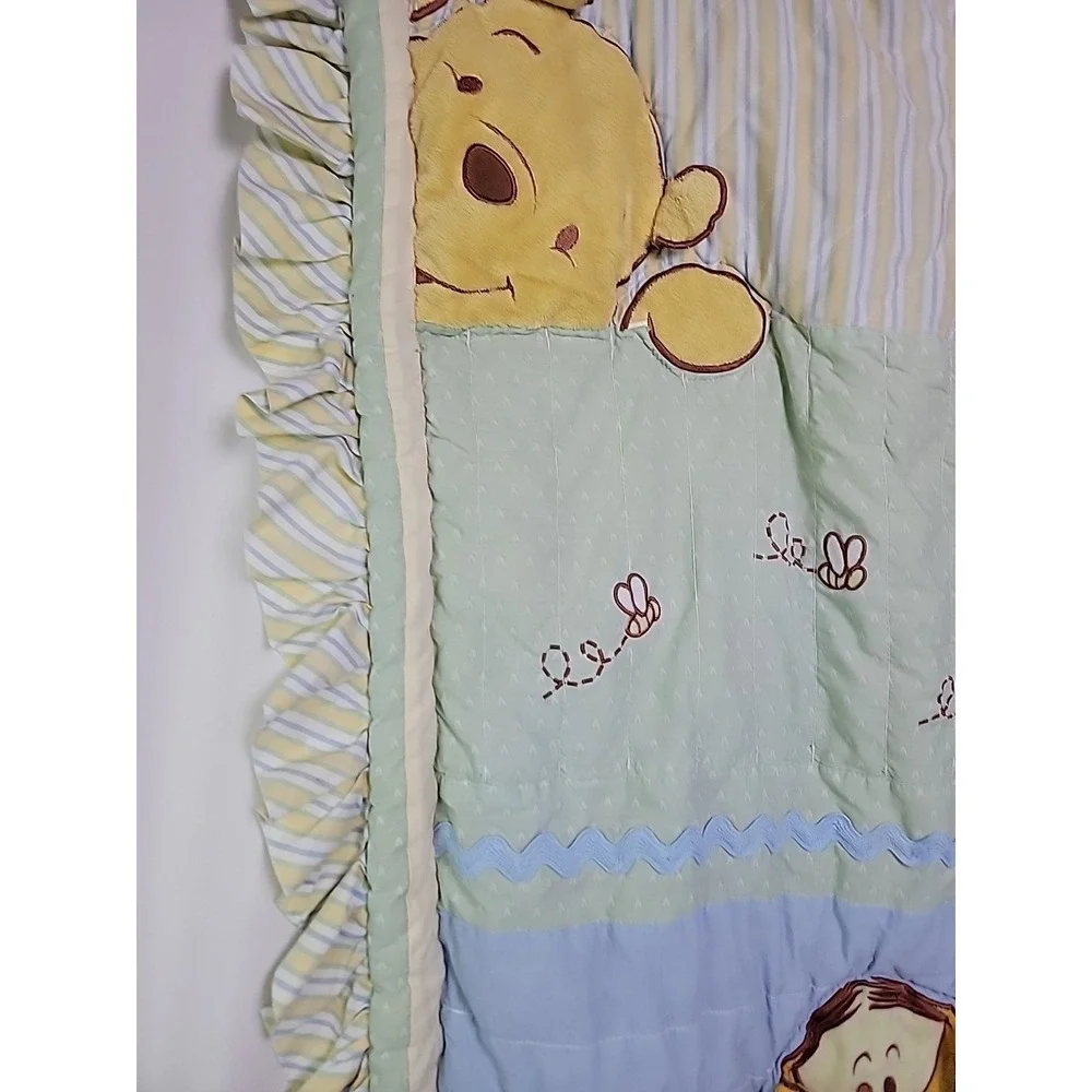 VTG Disney Winnie The Pooh and Friends Crib Quilt‎ Baby Stripe 3D Comforter 90s